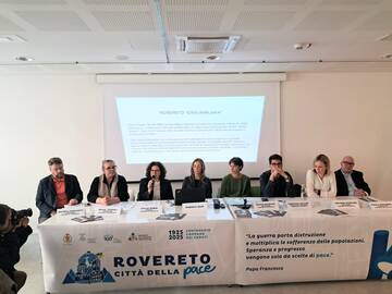 Presentato in conferenza stampa Rovereto “Città della Pace”