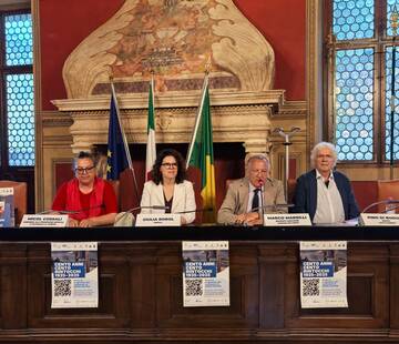 Rovereto si trasforma: "Città inVISIBILI” celebra il Centenario della Campana dei Caduti “Maria Dolens” 